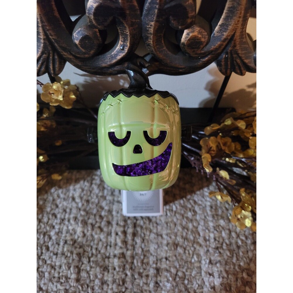 Frankenstein Wallflower Plug